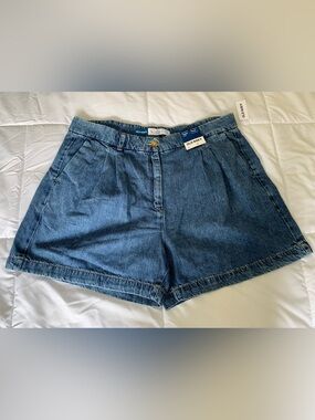 New with tags OLD NAVY shorts womens size XL